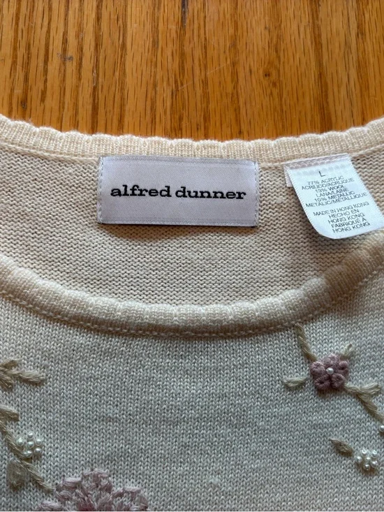 Vintage Alfred Dunner Floral Embroidered Metallic Sweater - Picture 9 of 11